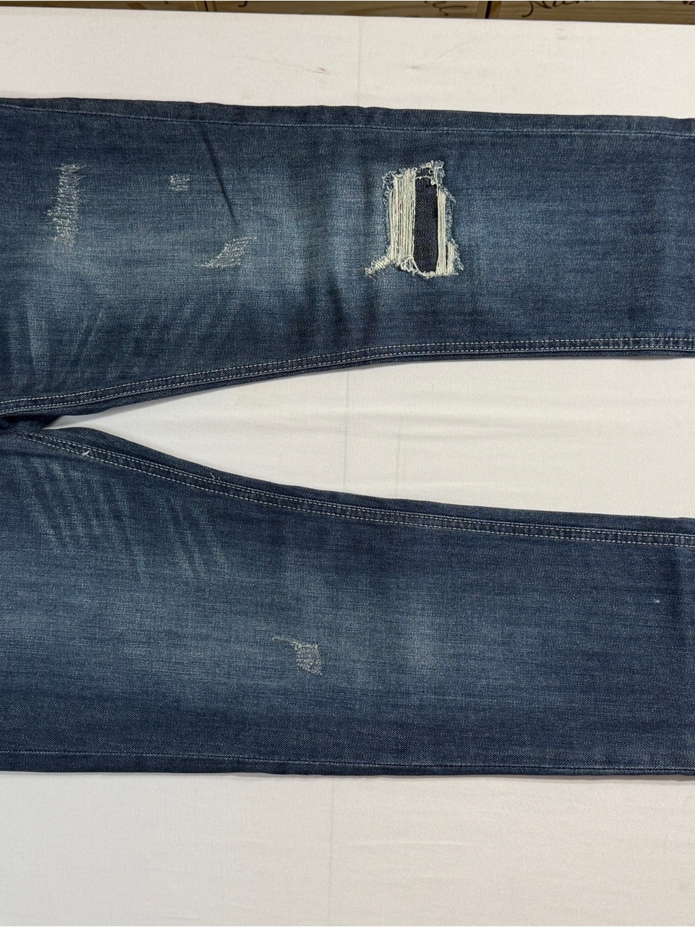 Buffalo David Bitton Slim Men's Jeans in Dark Blue with Distressed Detail